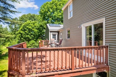 311 Johnny Appleseed Ln, Leominster, MA 01453 - photo 6