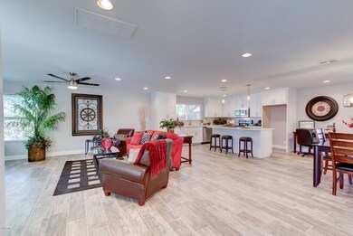 304 E Balboa Dr-8