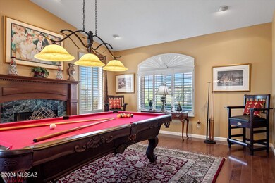 Living Rm Flex Space