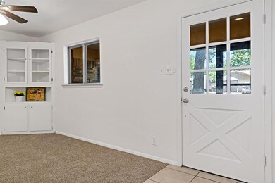 504 E Redbud Dr, Hurst, TX 76053 - photo 6