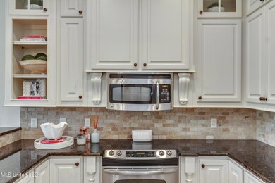 128 N Maple St Suite B-27