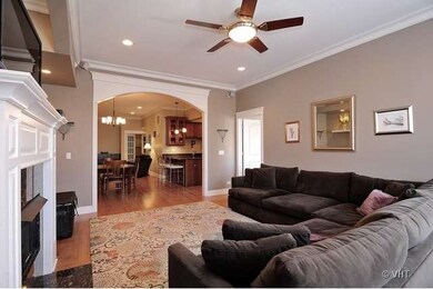 4927 N Damen Ave unit 2A, Chicago, IL 60625 - photo 3