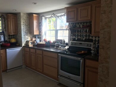 19 Stockholm St, Manchester, NH 03104 - photo 5