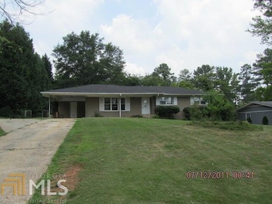 215 Laramie Rd, Griffin, GA 30224 - photo 2