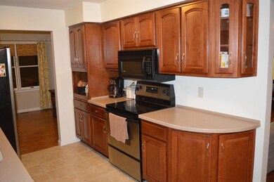 4601 29th St, Columbus, IN 47203 - photo 5