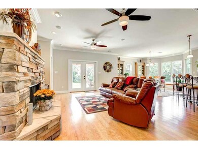 Photo. Living Room