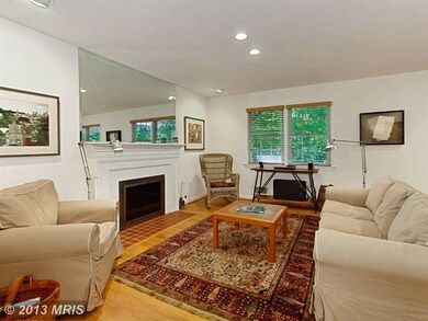 6406 Waterway Dr, Falls Church, VA 22044 - photo 5