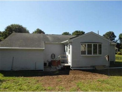 3 Laurel Ave, Plainville, MA 02762 - photo 3