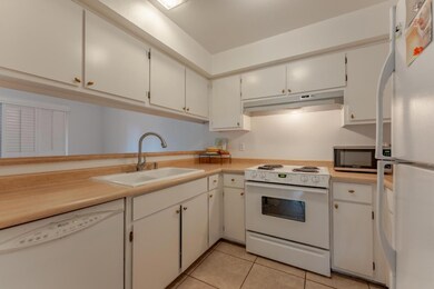 5860 Alexandria Place, Stockton, CA 95207 - photo 4