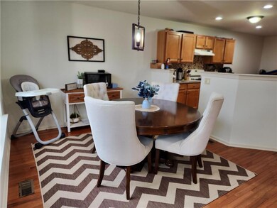 6917 Hunt Dr, Macungie, PA 18062 - photo 4