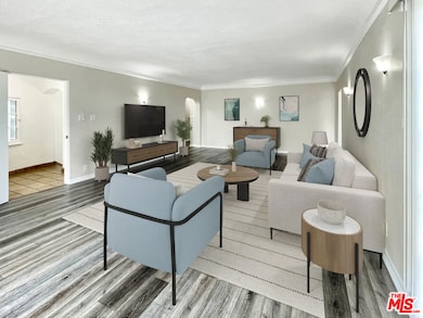 124 N Mansfield Ave, Los Angeles, CA 90036 - photo 3