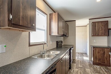 929 Nacogdoches River Dr, Granbury, TX 76048 - photo 7