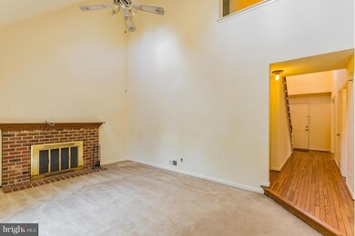 2217 Cedar Mill Ct, Vienna, VA 22182 - photo 4