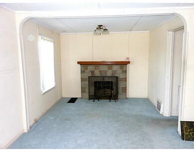 2121 Allison St, McKeesport, PA 15132 - photo 3