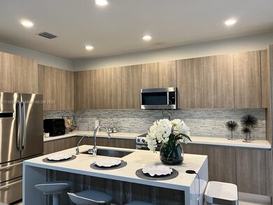 7253 NW 103rd Path unit 7253, Doral, FL 33178 - photo 3