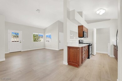 1612 N Torrey Pines Dr unit 203, Las Vegas, NV 89108 - photo 7