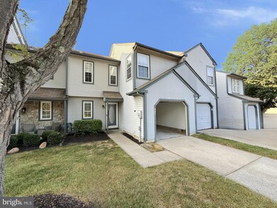 421 Jamestown Ct unit 421, Mount Laurel, NJ 08054 - photo 4