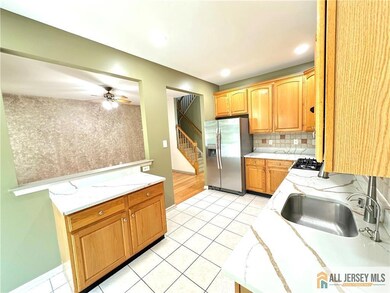 1905 Dahlia Cir, Dayton, NJ 08810 - photo 5