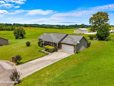 027-923RedOakLane-Dandridge-TN-37725-SMA