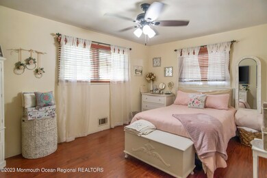 _RMJ0823 bedroom 1
