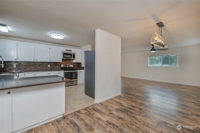 16457 258th St E, Orting, WA 98360 - photo 5