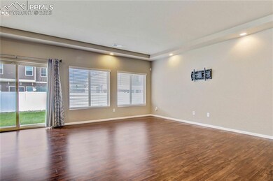 Spacious living room