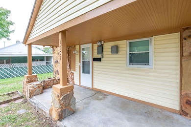 1707 W Hovey St, Springfield, MO 65802 - photo 3