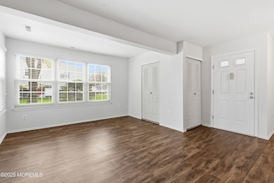 7 Boxwood Terrace unit 250, Red Bank, NJ 07701 - photo 6