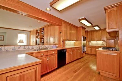 18 Flying Cloud Rd, Stamford, CT 06902 - photo 5