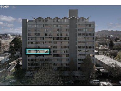 Willamette Towers unit 602, Eugene, OR 97401 - photo 2