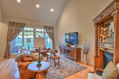 731 Fox Meadow Ln-28