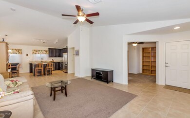 18374 W Surprise Farms Loop N-large-003-