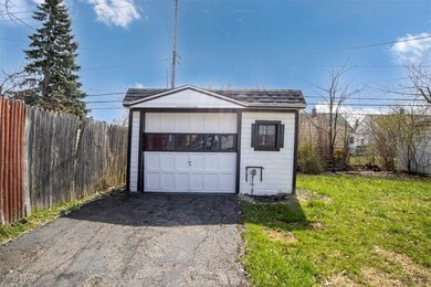 19508 Fairway Ave, Maple Heights, OH 44137 - photo 3