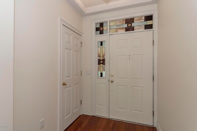 FOYER WITH CLOSET