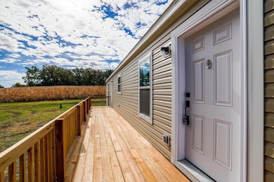 378 Hillcrest Cir, Clarks Grove, MN 56016 - photo 2