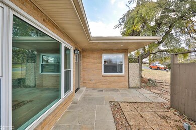 1215 N 29th St, Allentown, PA 18104 - photo 2