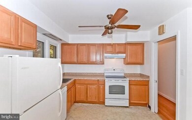 7306 Riverdale Rd, Lanham, MD 20706 - photo 3