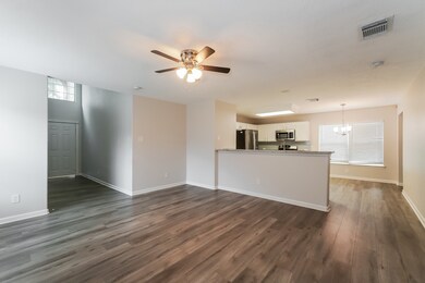 1402 Barras St, Alvin, TX 77511 - photo 5