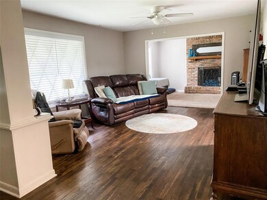 1128 Valentine St, Hurst, TX 76053 - photo 2