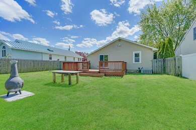 SPACIOUS BACK YARD
