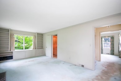 2017 Parker St, Springfield, MA 01128 - photo 6