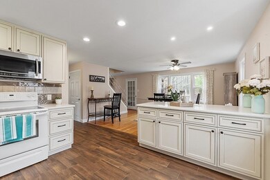 26 Nonquit St, Worcester, MA 01604 - photo 3