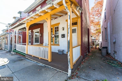 734 Thorn St, Reading, PA 19601 - photo 2