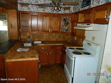 1043 Olive St, Cocoa, FL 32922 - photo 4