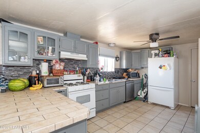 39 E Antelope Run Rd, Paulden, AZ 86334 - photo 6