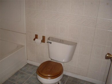 Full Bath.