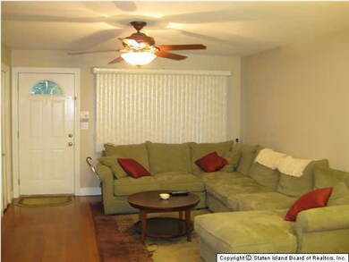 352 Chesterton Ave, Staten Island, NY 10306 - photo 2