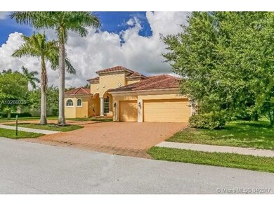 3153 W Stonebrook Cir, Davie, FL 33330 - photo 4