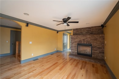 44 Decubellis Ct, Chepachet, RI 02814 - photo 5