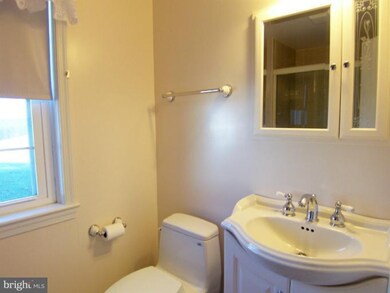 26201 Rudale Dr, Clarksburg, MD 20871 - photo 5